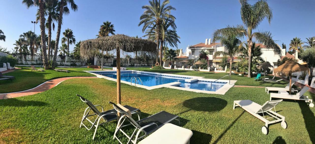 Beachfront Oasis In Costa Del Sol. Caleta De Velez Luaran gambar